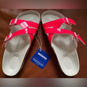 BNWT! BNWOB! Birkenstock, Yao Hex Patent Finish Sandal in Neon Pink 6-6.5US/37EU